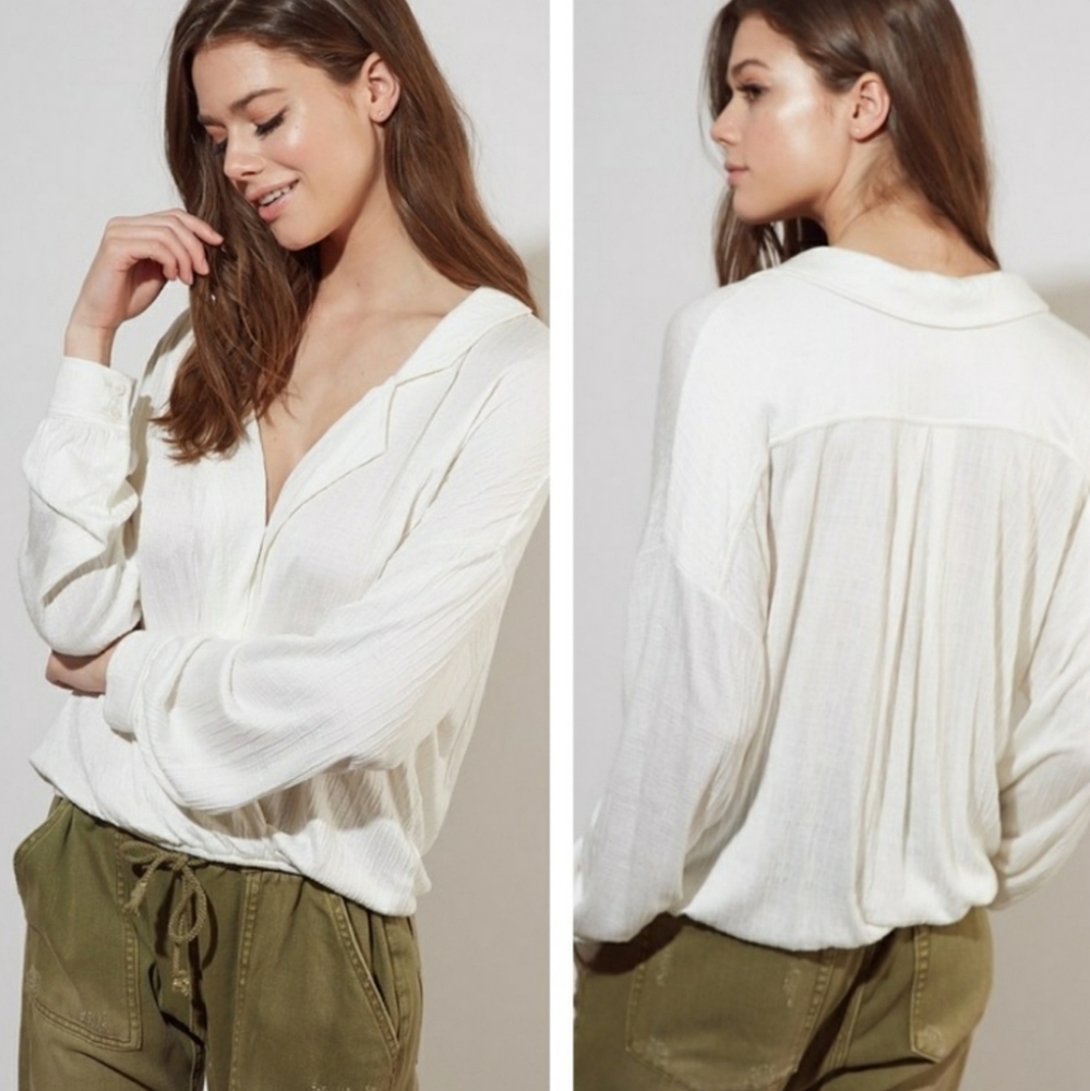 Mustard Seed surplice front blouse ivory Small